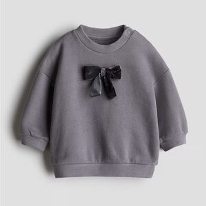 H&M Sweatshirt with Velvet Bow